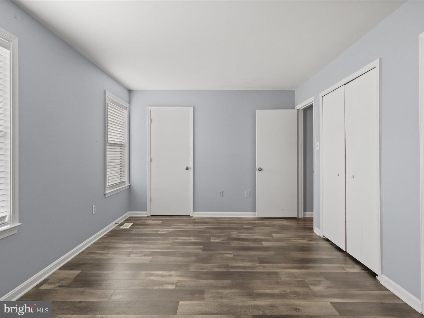 303 Mayfair #187