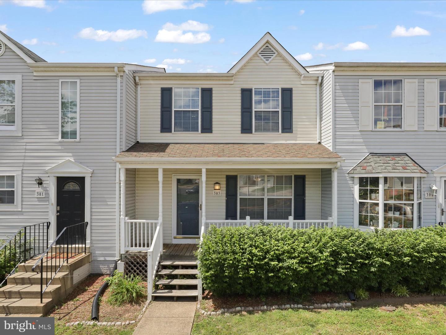 303 Mayfair #187