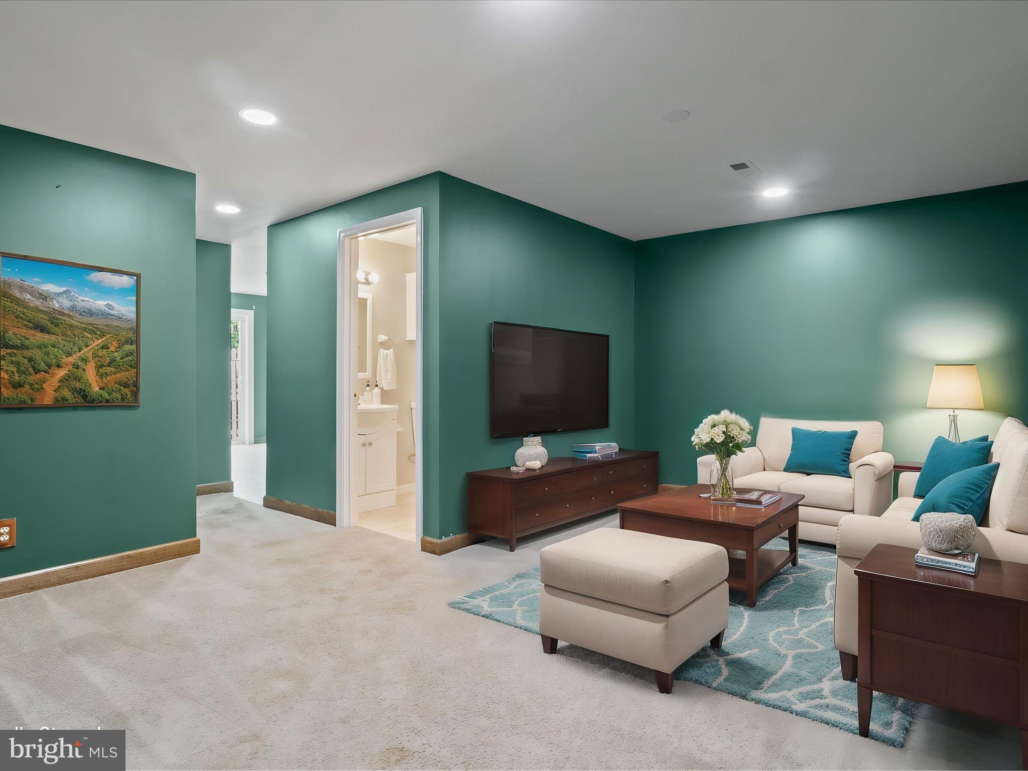 303 Mayfair #187