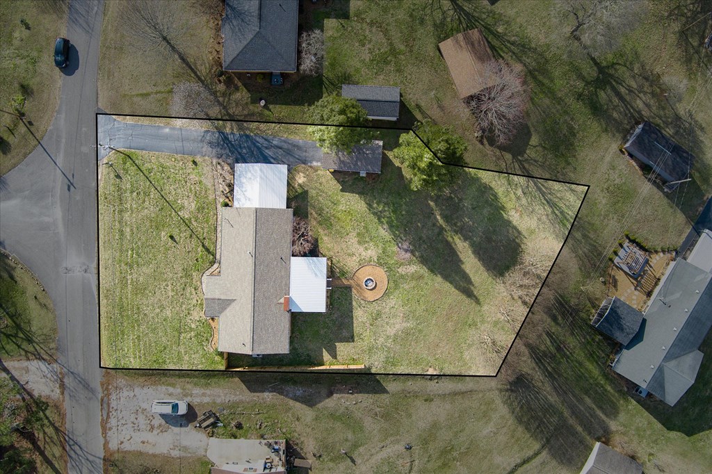 496 Sunset Dr