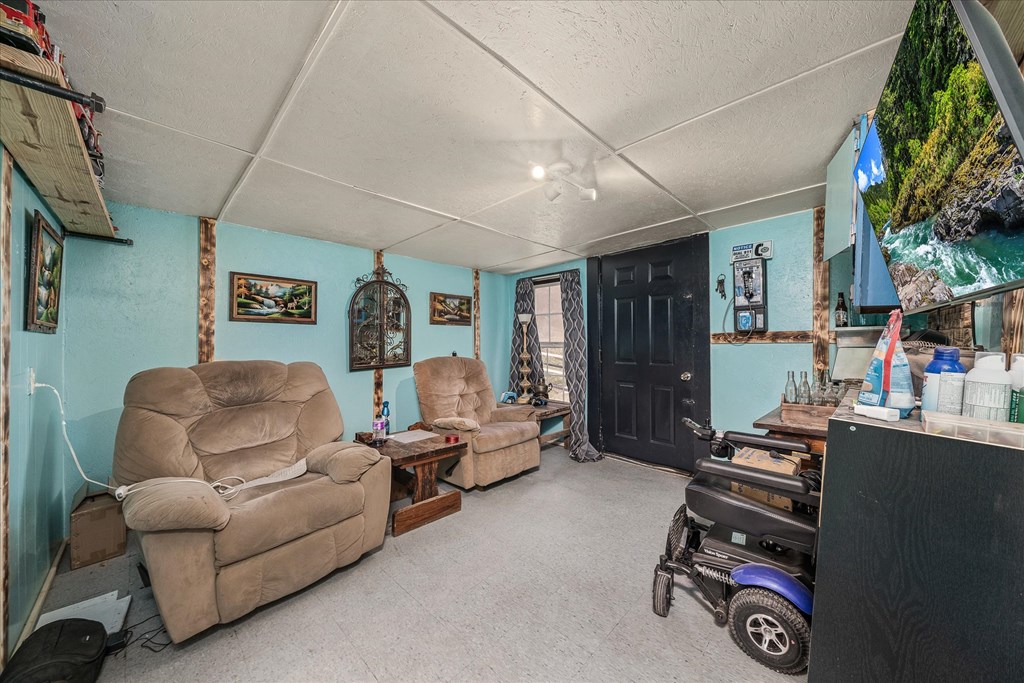 618 Old Baker Mt Rd