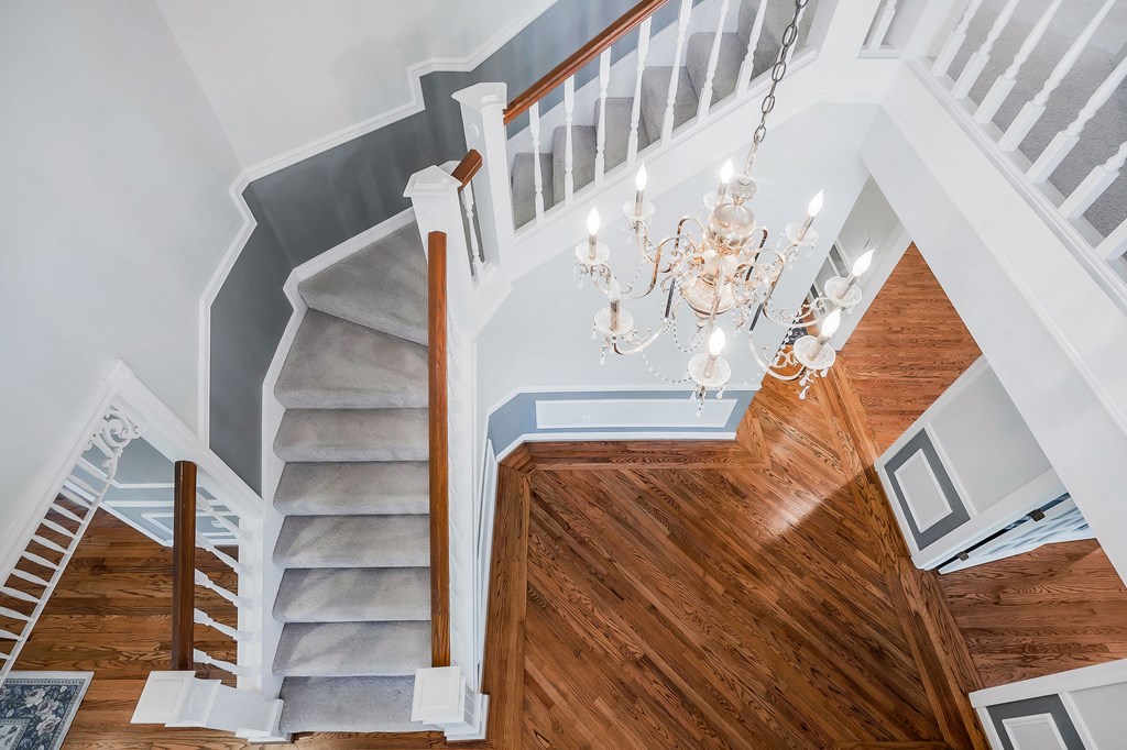 4216 Deerfield Lane