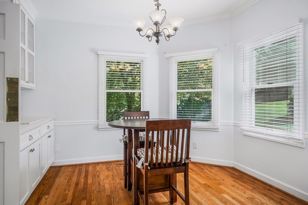 4216 Deerfield Lane