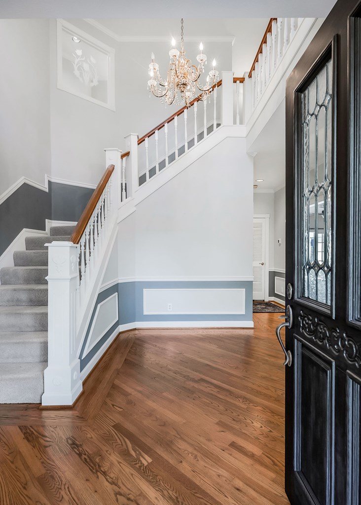 4216 Deerfield Lane