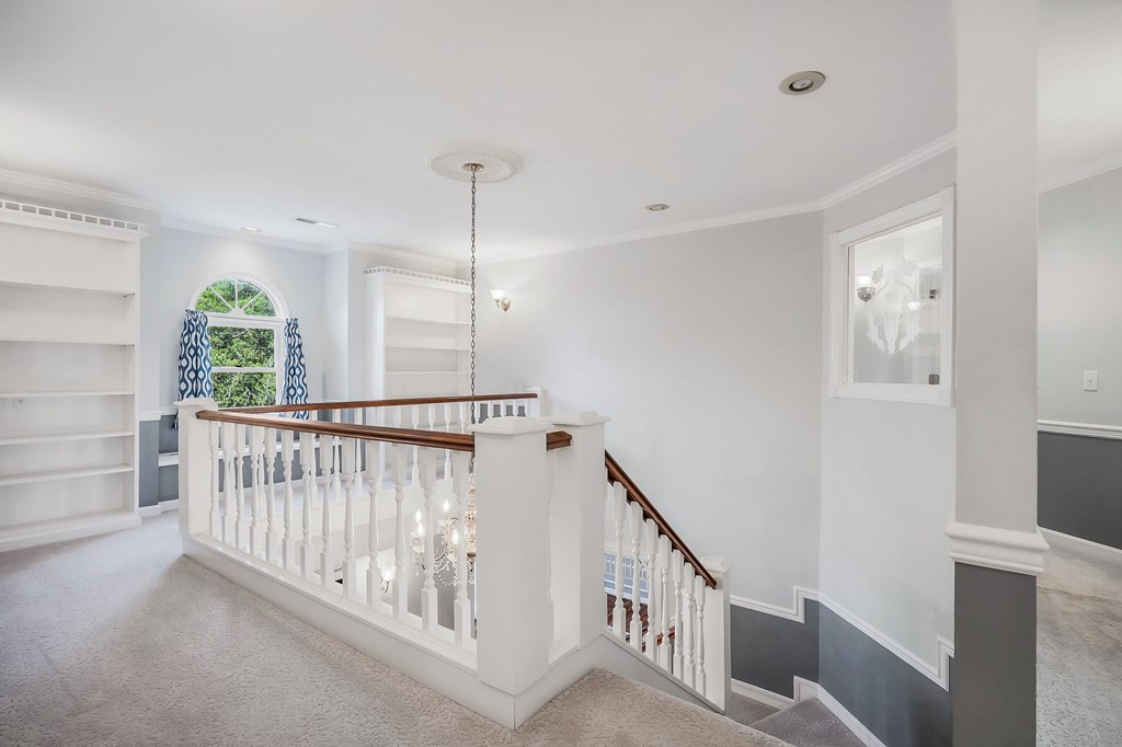 4216 Deerfield Lane