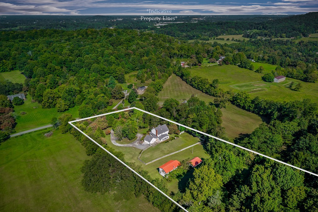 4216 Deerfield Lane
