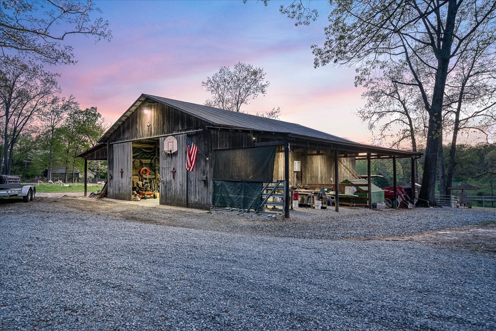 1563 Boyd Creek Rd