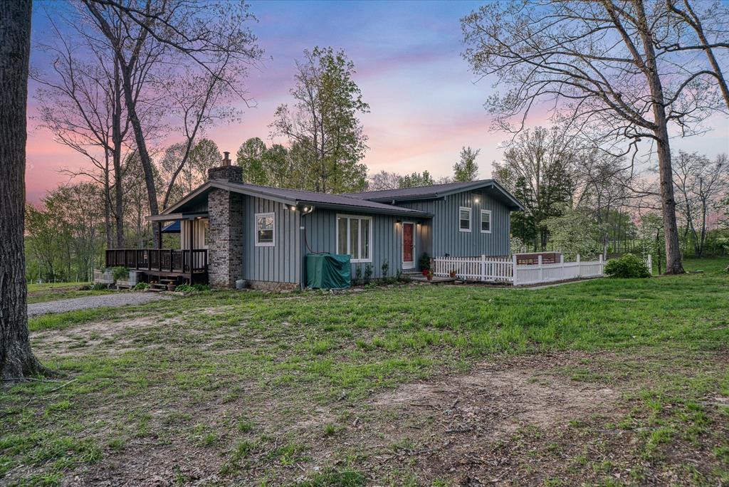 1563 Boyd Creek Rd