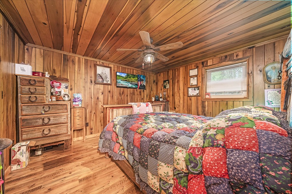 88 Hollingsworth Slough Rd