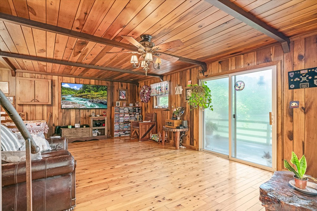 88 Hollingsworth Slough Rd