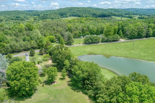 280 Bone Cave Rd