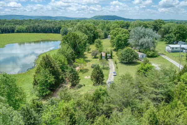 280 Bone Cave Rd
