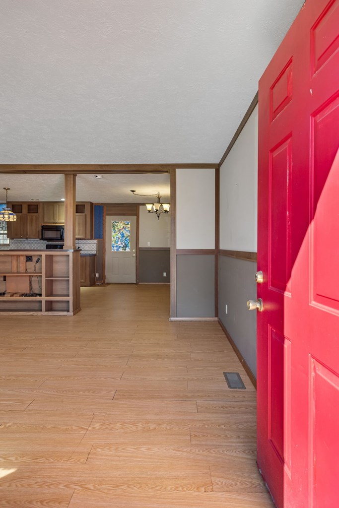 89 Poplar Dr