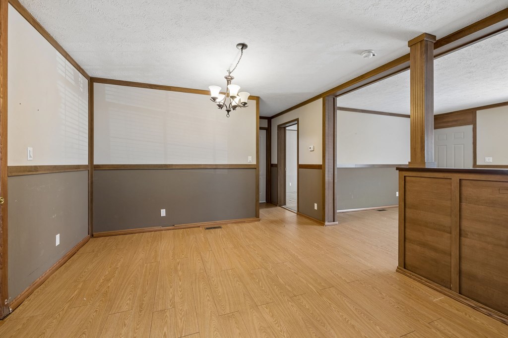 89 Poplar Dr