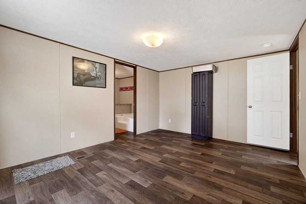 1237 Ridge Rd
