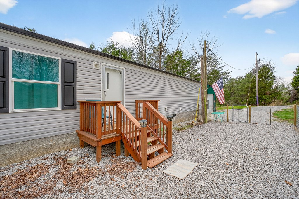 1237 Ridge Rd