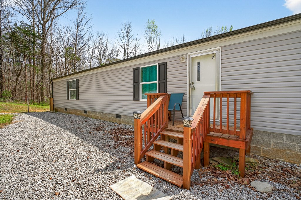 1237 Ridge Rd