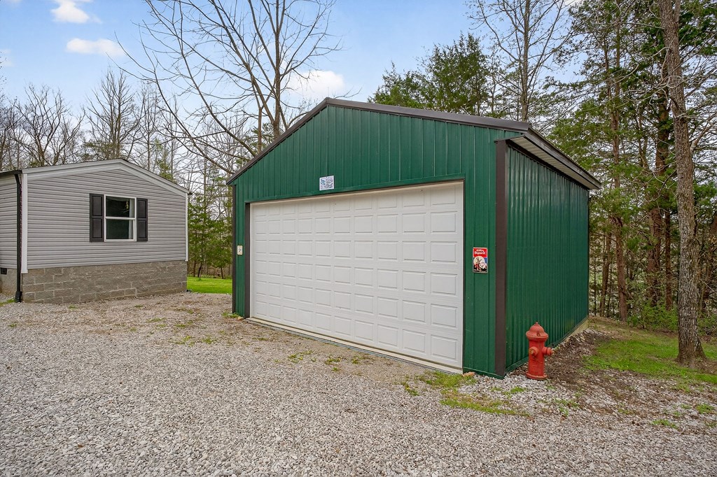 1237 Ridge Rd