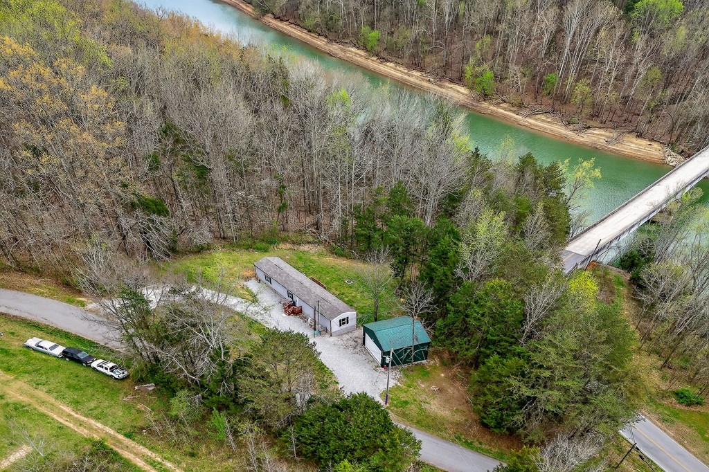 1237 Ridge Rd