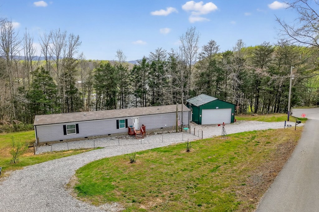1237 Ridge Rd