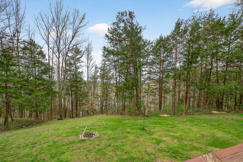 1237 Ridge Rd