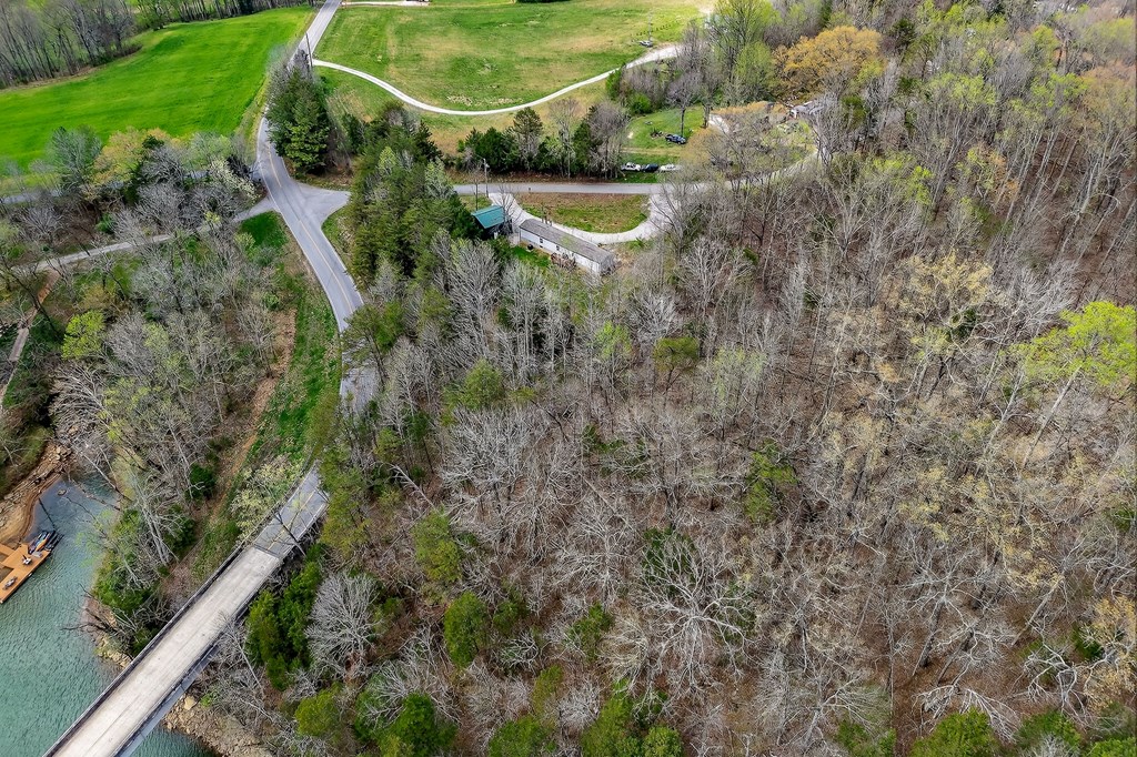 1237 Ridge Rd