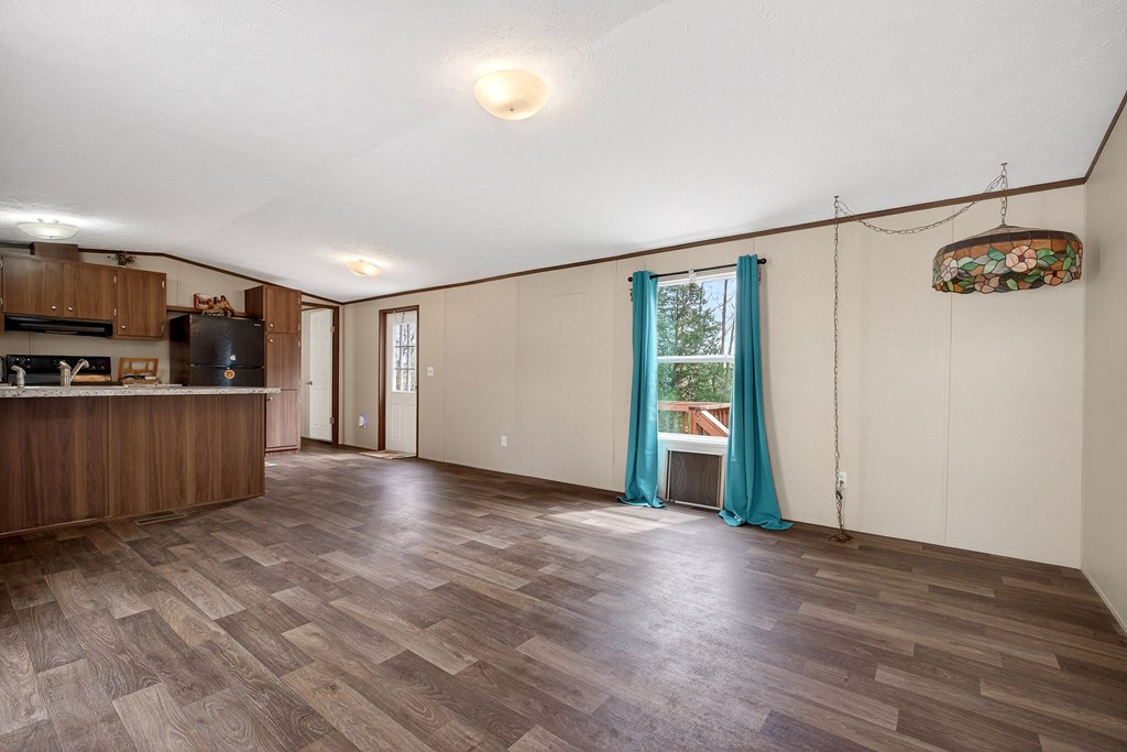 1237 Ridge Rd