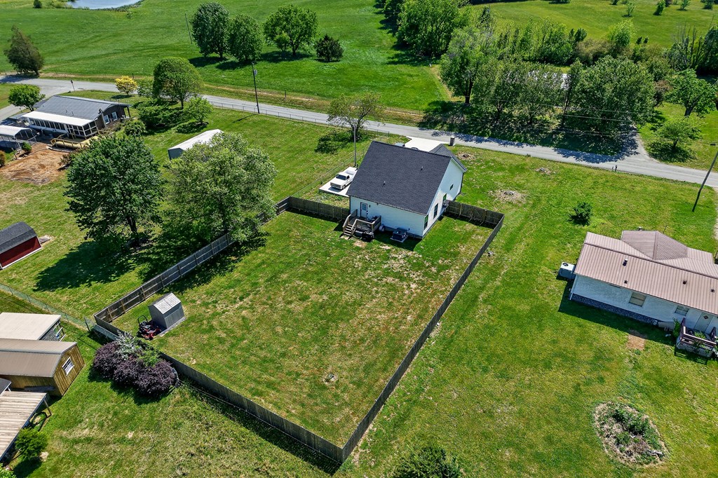 7240 Old Smithville Hwy S