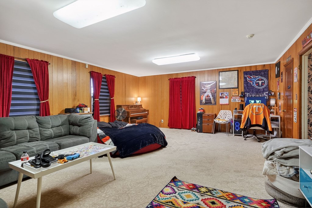 843 W Bockman Way