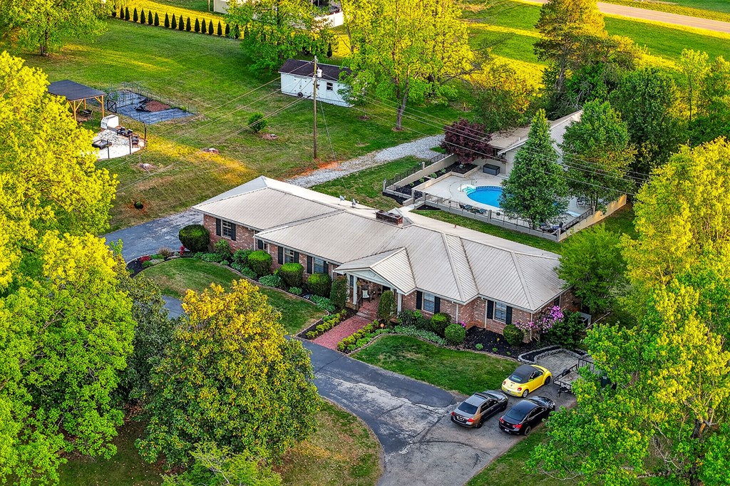 843 W Bockman Way