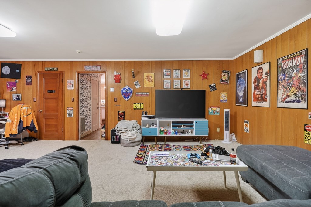 843 W Bockman Way