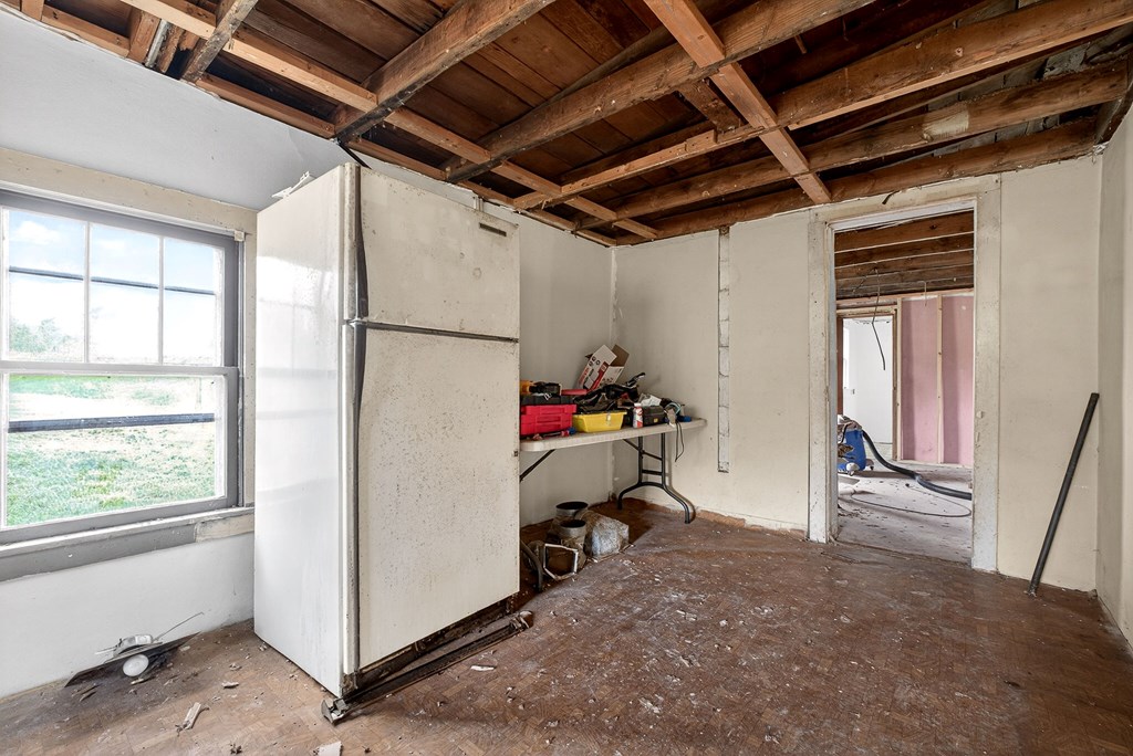268 Express Rd
