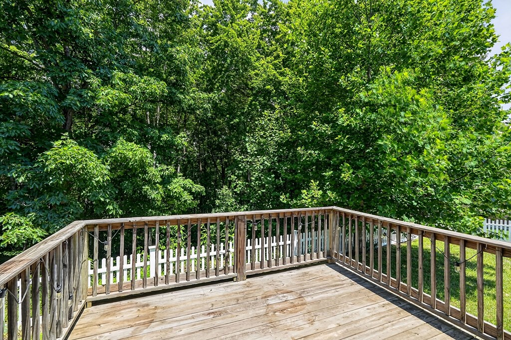 105 Shiloh Ln