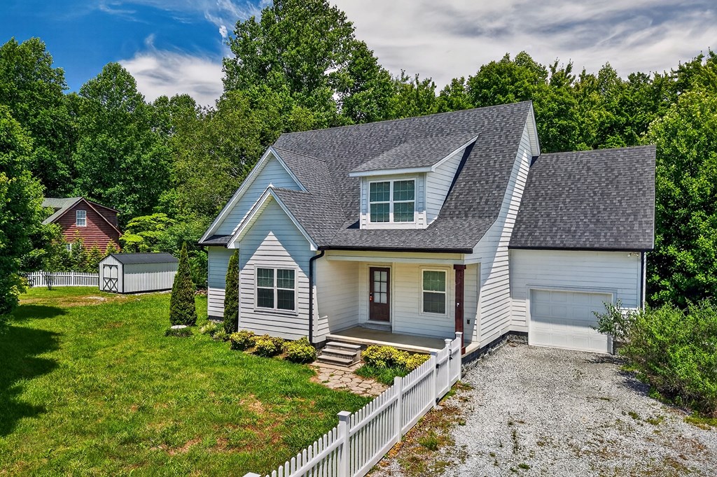 105 Shiloh Ln