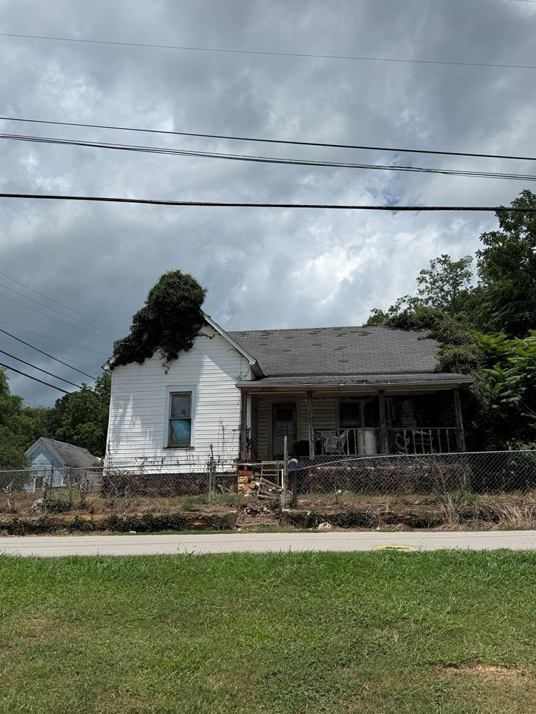 20 Cedar Bend St
