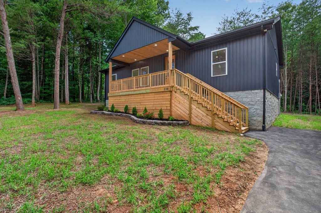 230 Hickory Lane