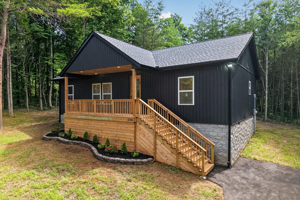 230 Hickory Lane