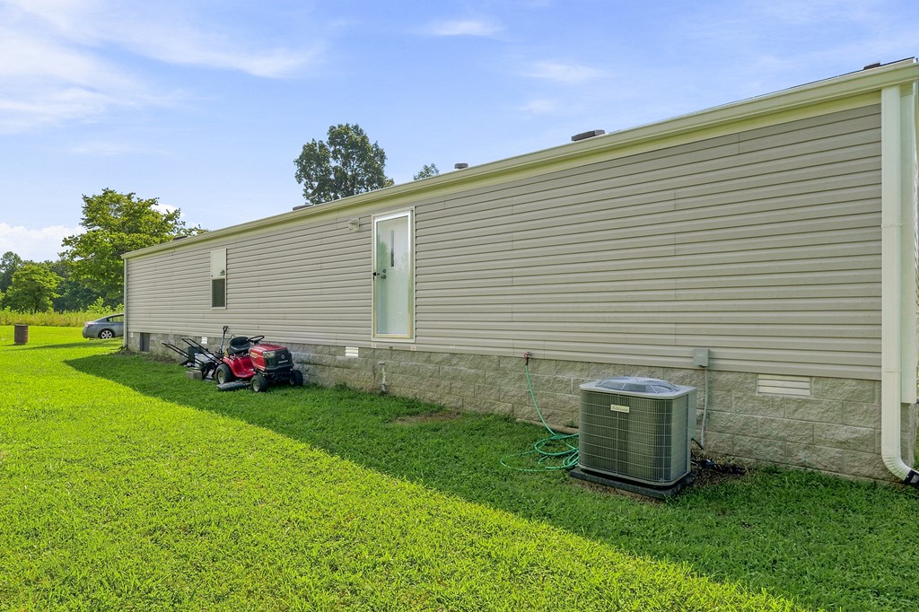 1181 W Ravenscroft Rd