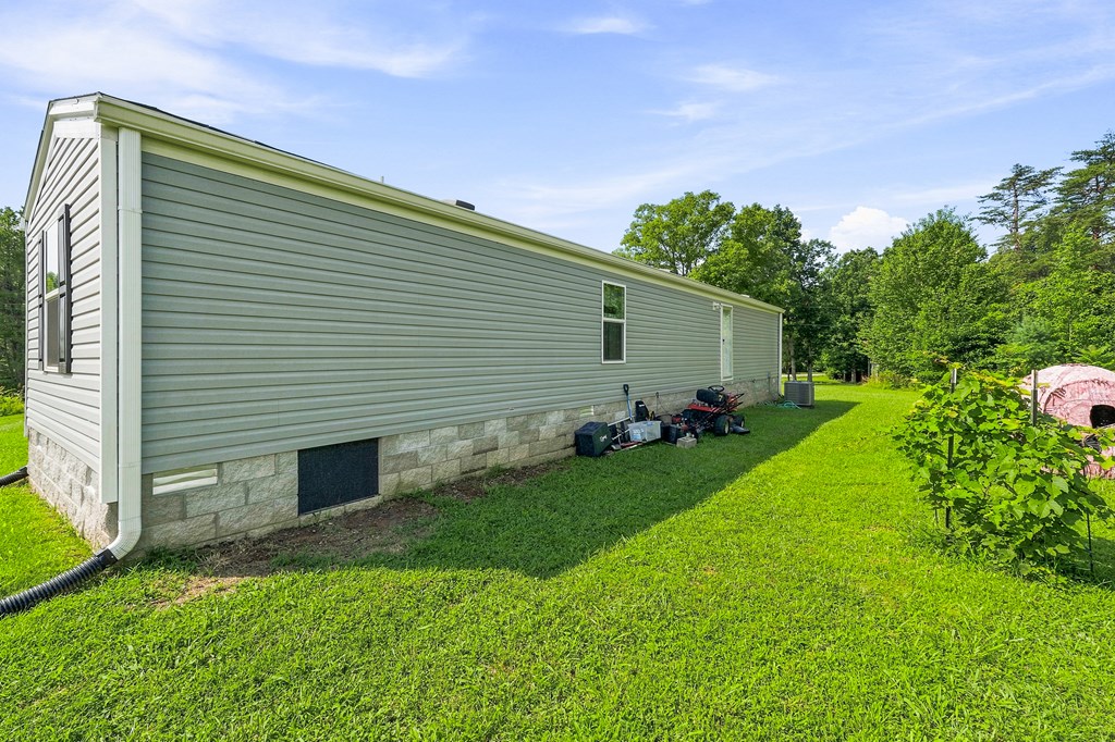 1181 W Ravenscroft Rd