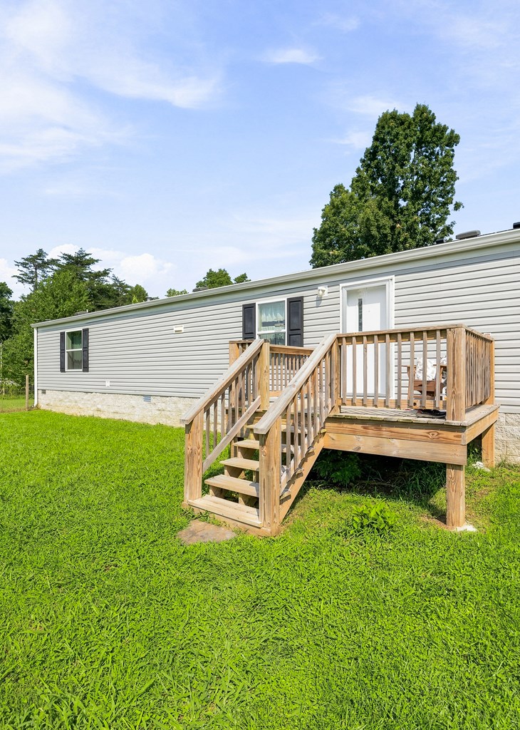 1181 W Ravenscroft Rd