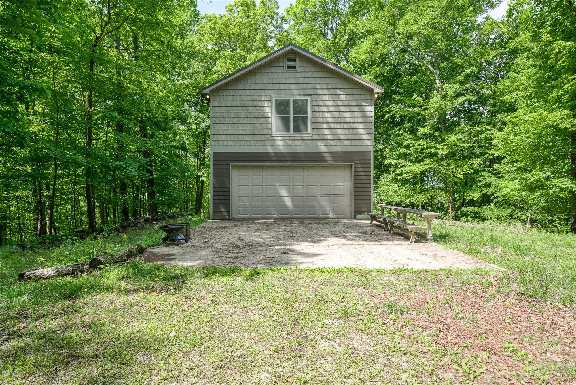 513 Selina Ln