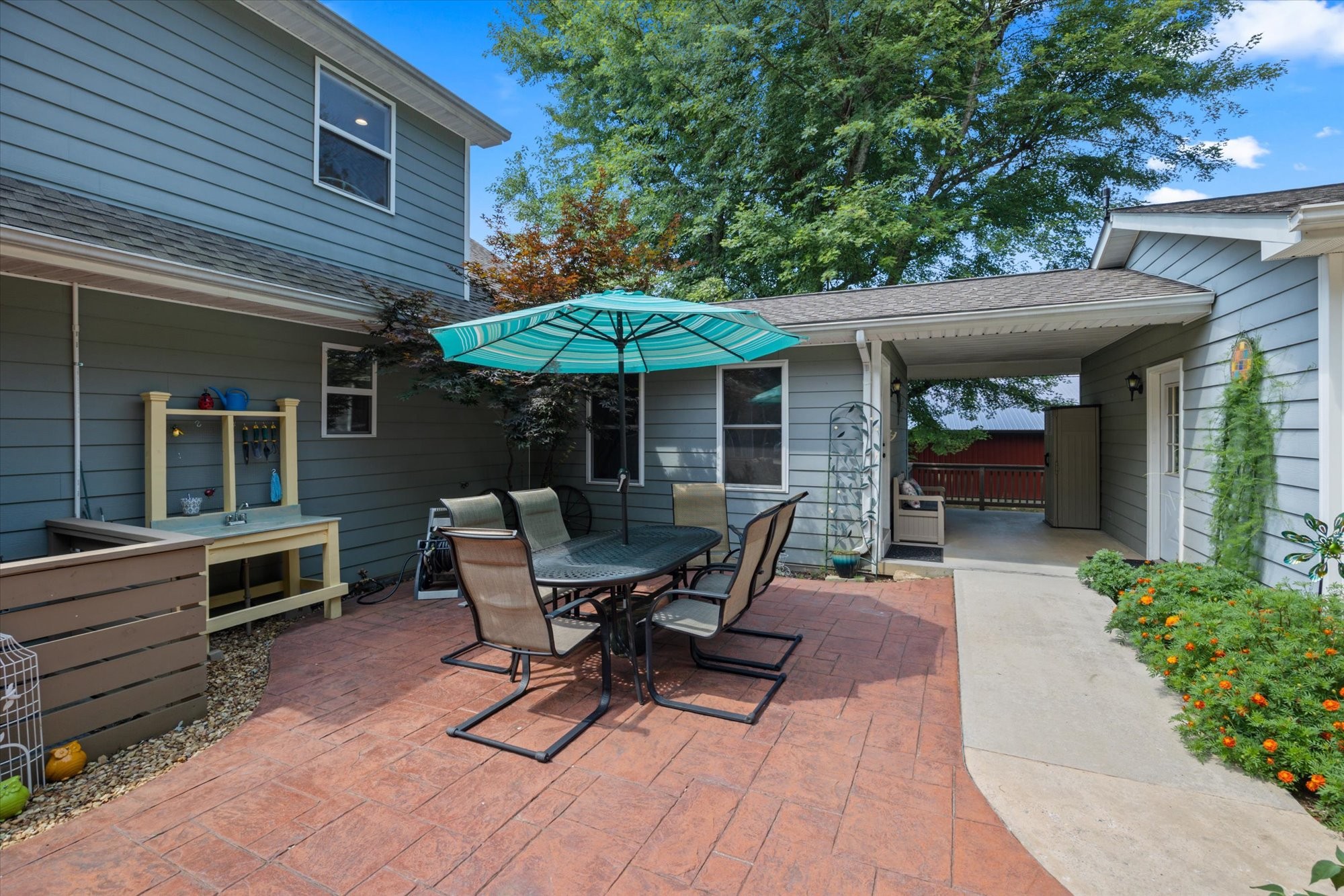1071 Clarence Gillen Rd