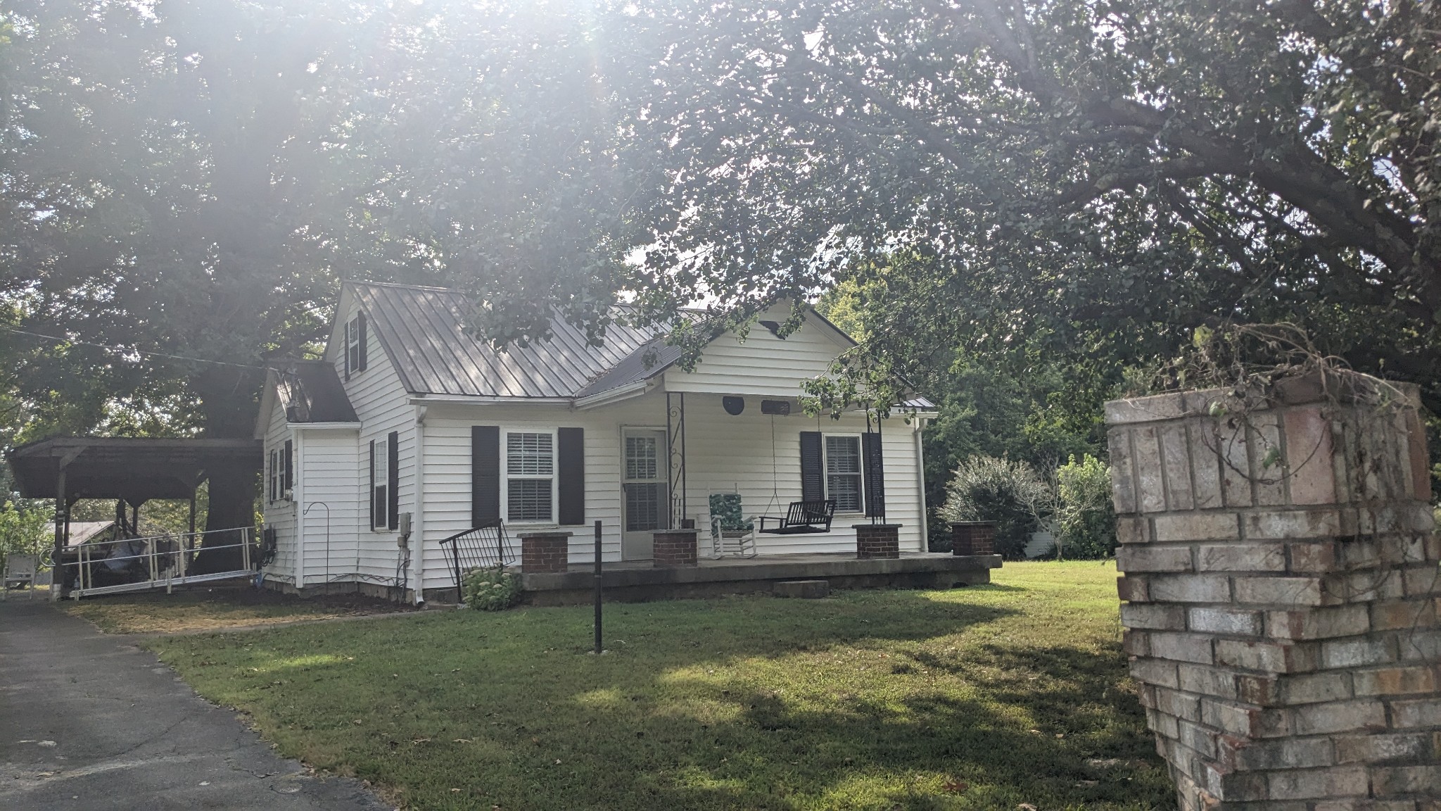 104 Davis Rd