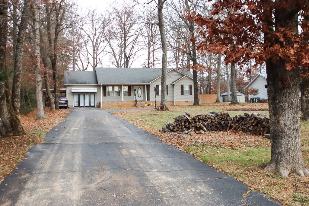 6382 Smithville Hwy
