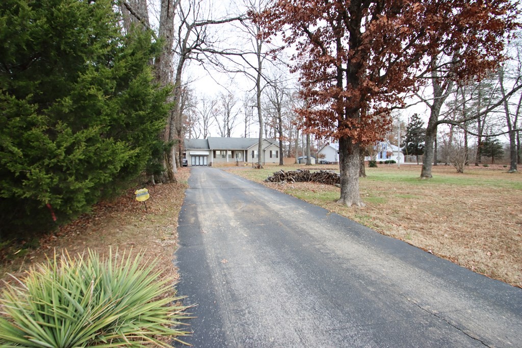 6382 Smithville Hwy