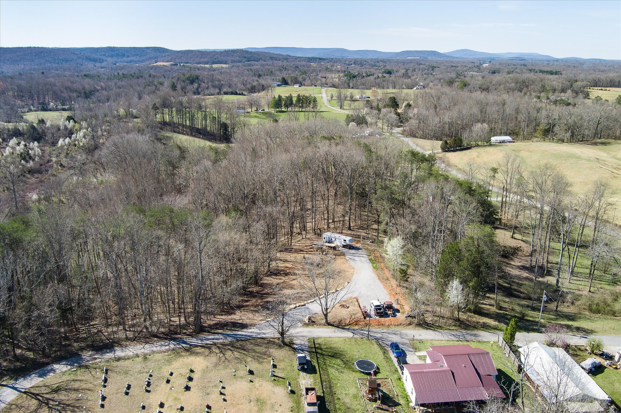 247 Preston Heights Cemetery Rd