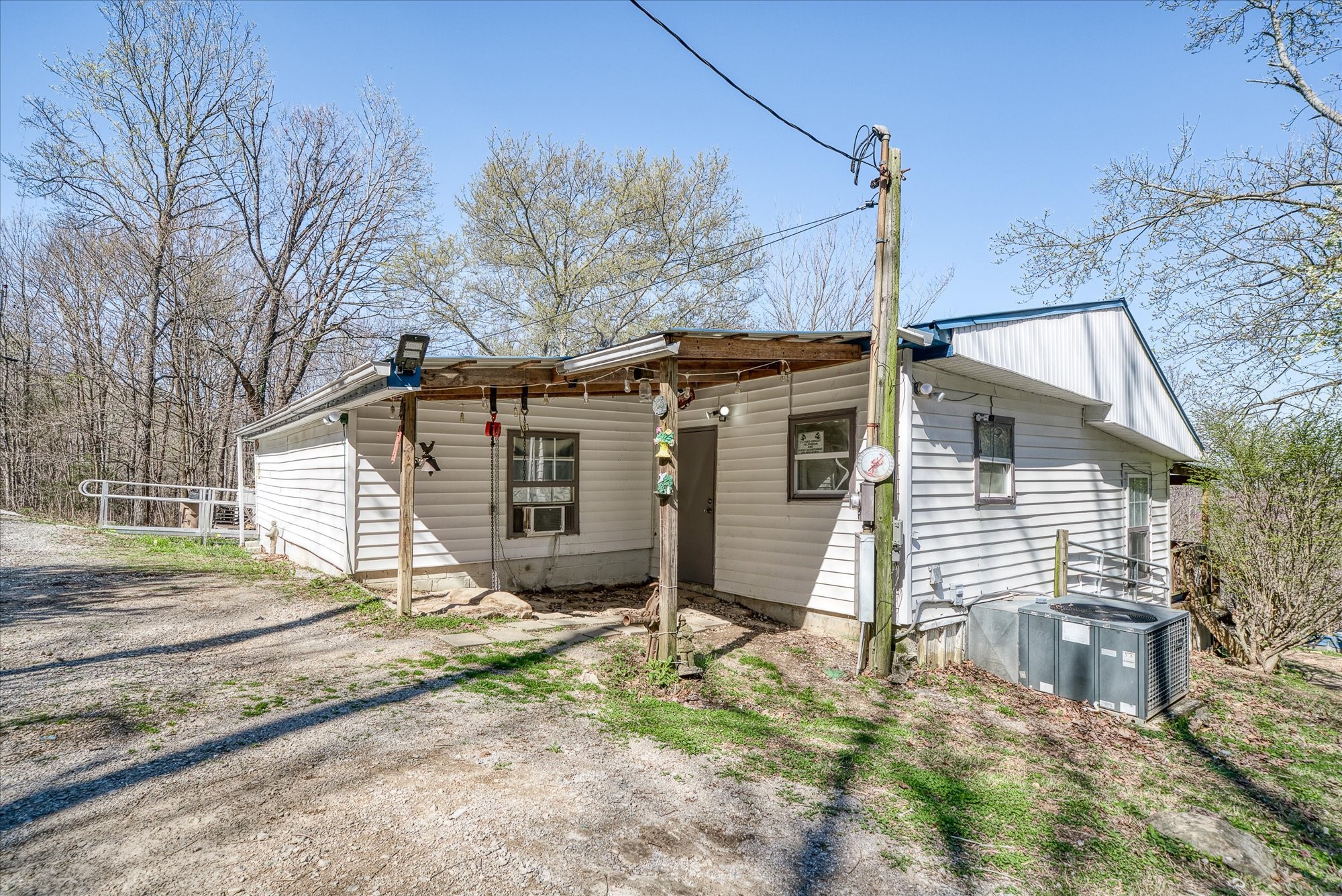 618 Old Baker Mtn Rd