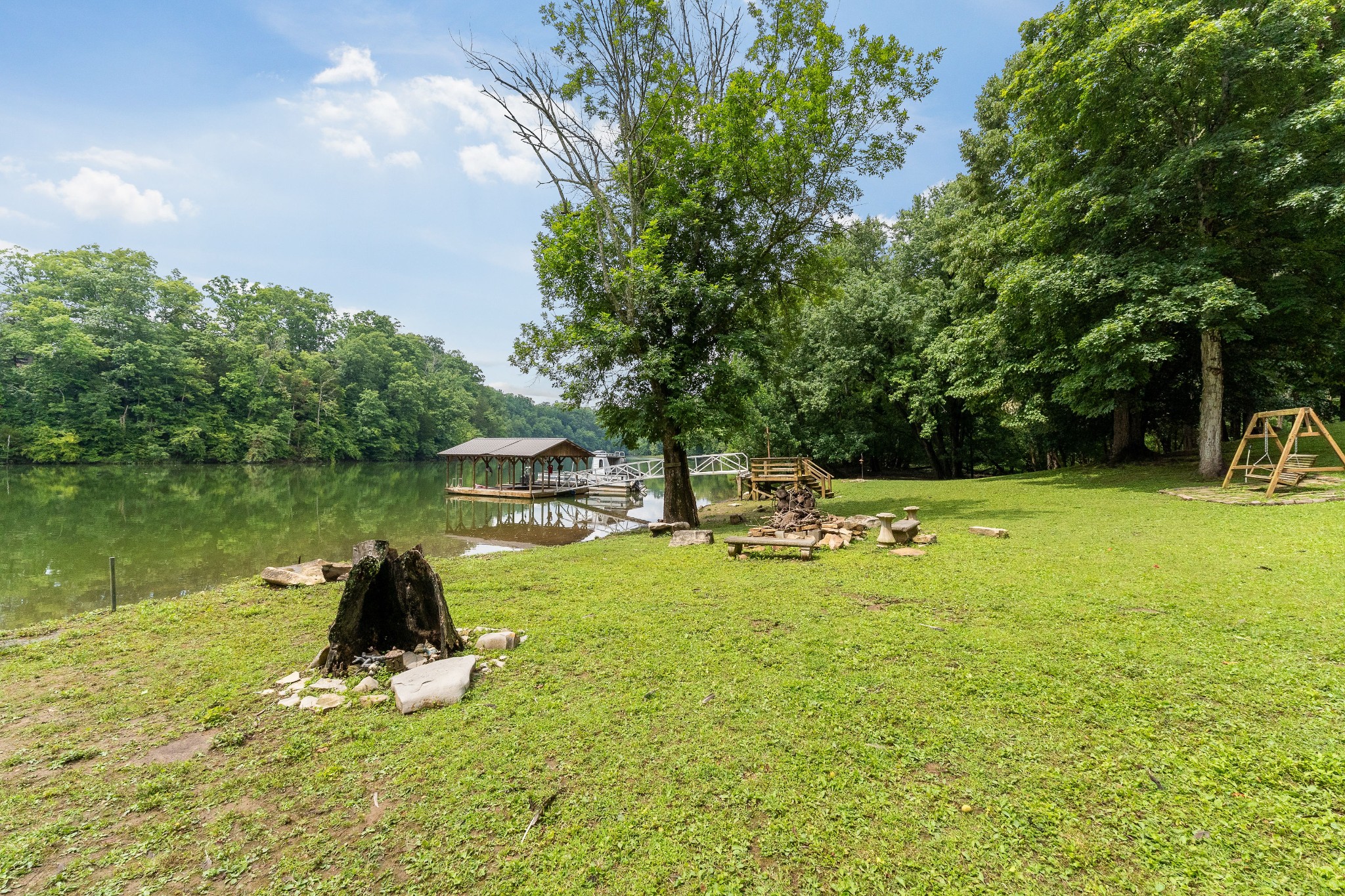 88 Hollingsworth Slough Rd