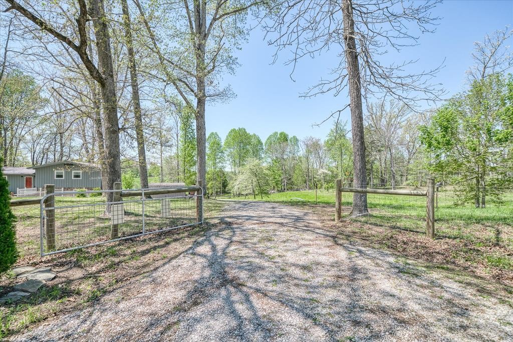 1563 Boyd Creek Rd
