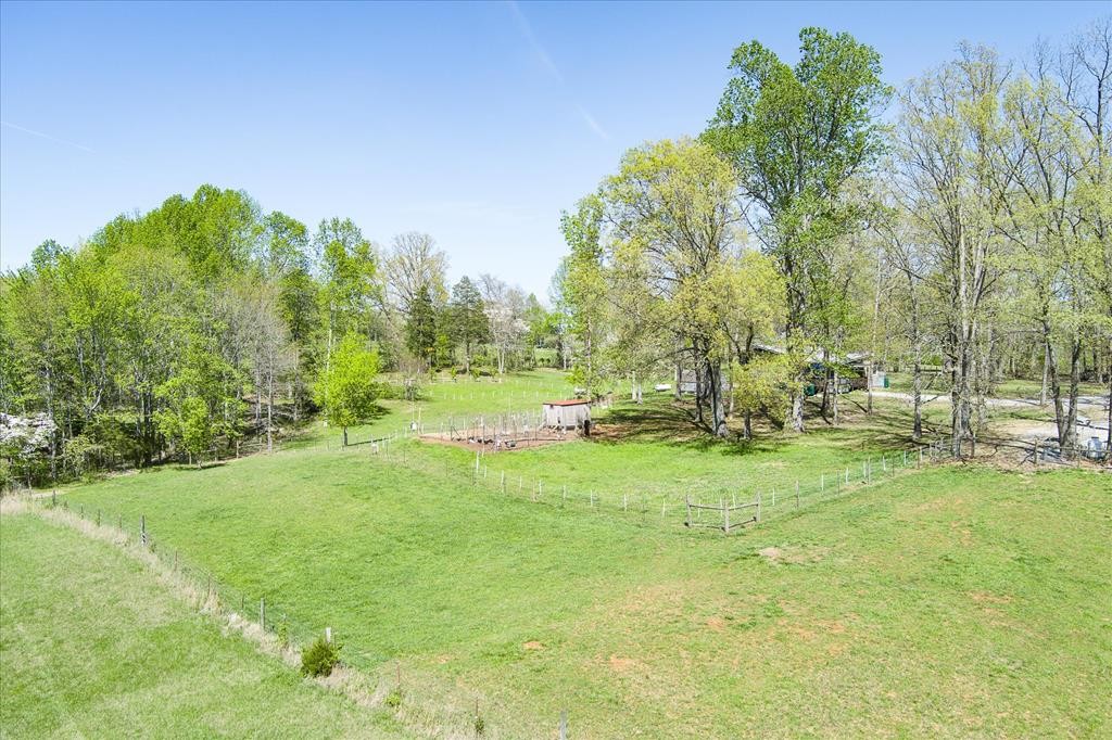 1563 Boyd Creek Rd
